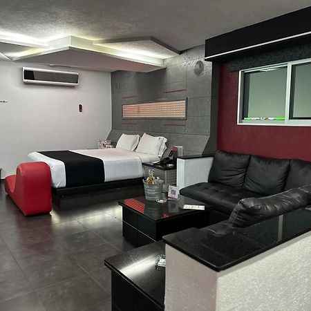 Kuboz Motor Hotel ซาโปปัน ภายนอก รูปภาพ