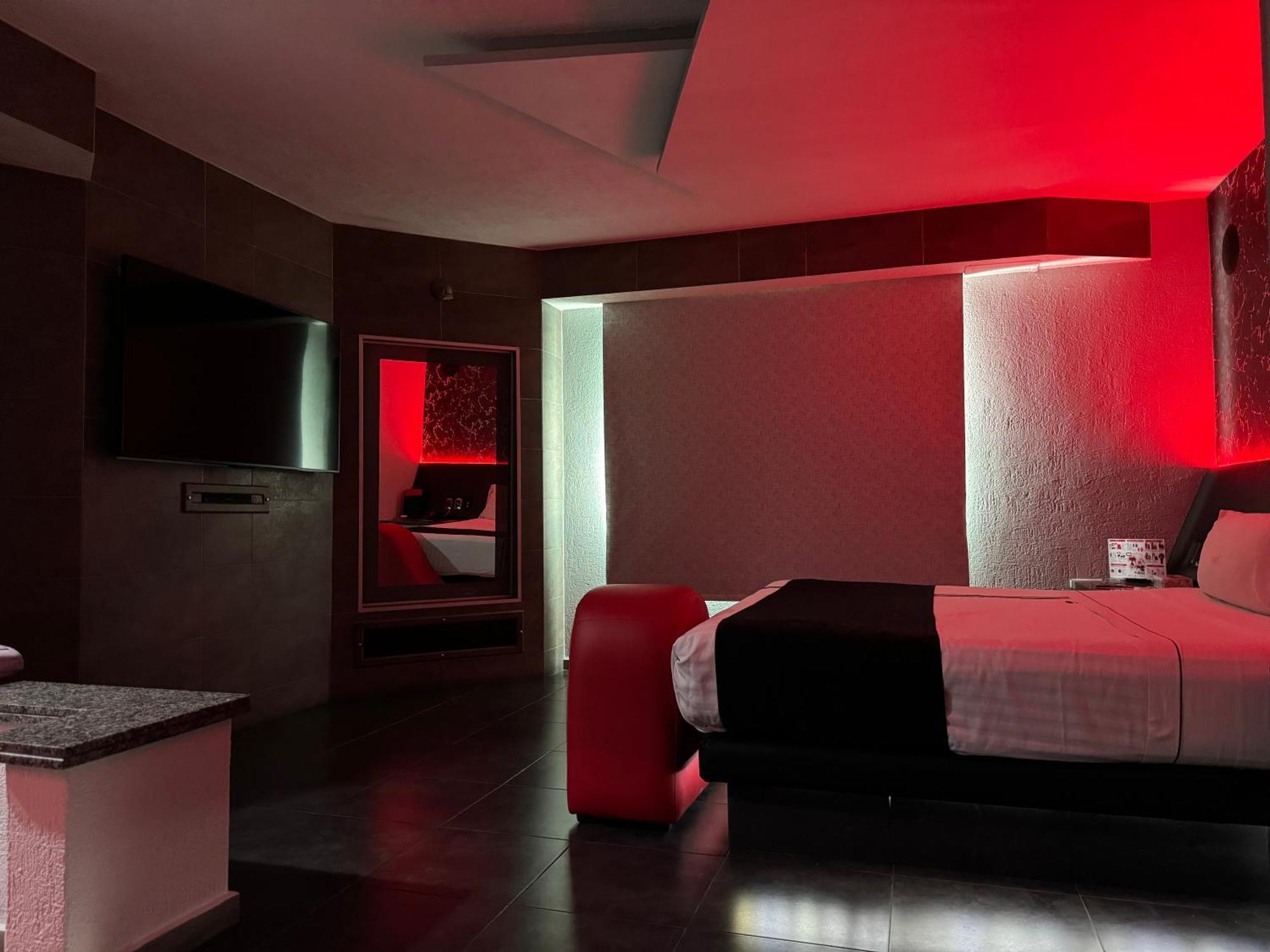 Kuboz Motor Hotel ซาโปปัน ภายนอก รูปภาพ