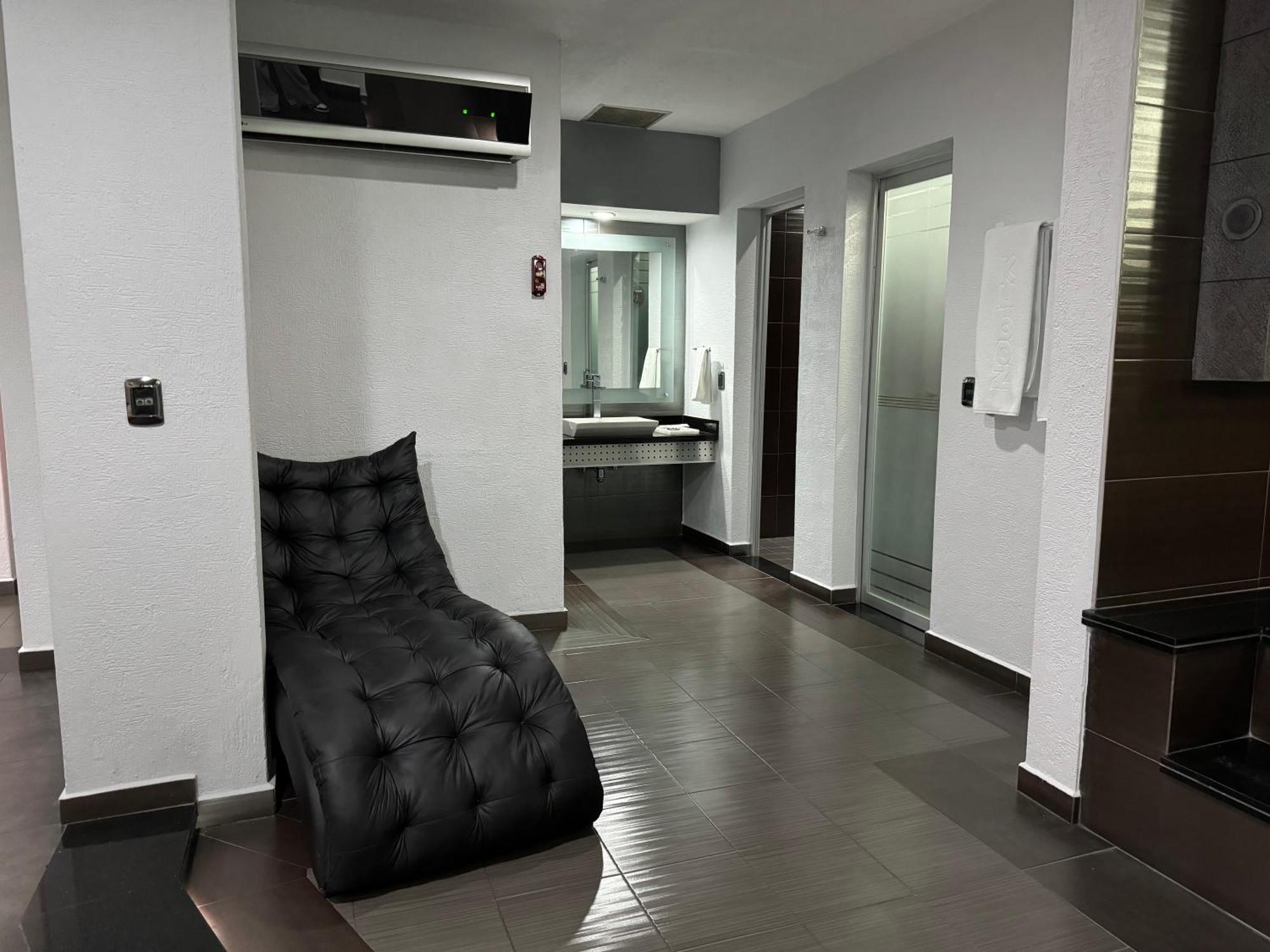 Kuboz Motor Hotel ซาโปปัน ภายนอก รูปภาพ