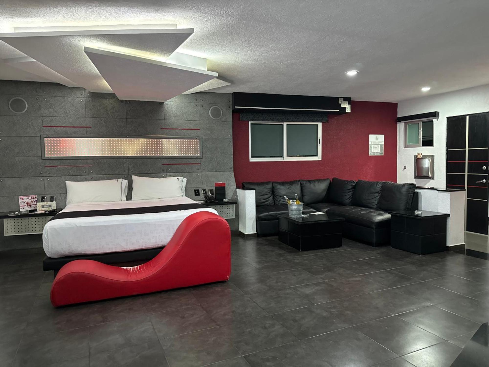 Kuboz Motor Hotel ซาโปปัน ภายนอก รูปภาพ